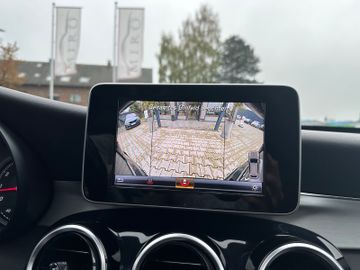 Mercedes-Benz GLC 250 4MATIC Autom. PANORAMA KAMERA LEDER – Bild 19