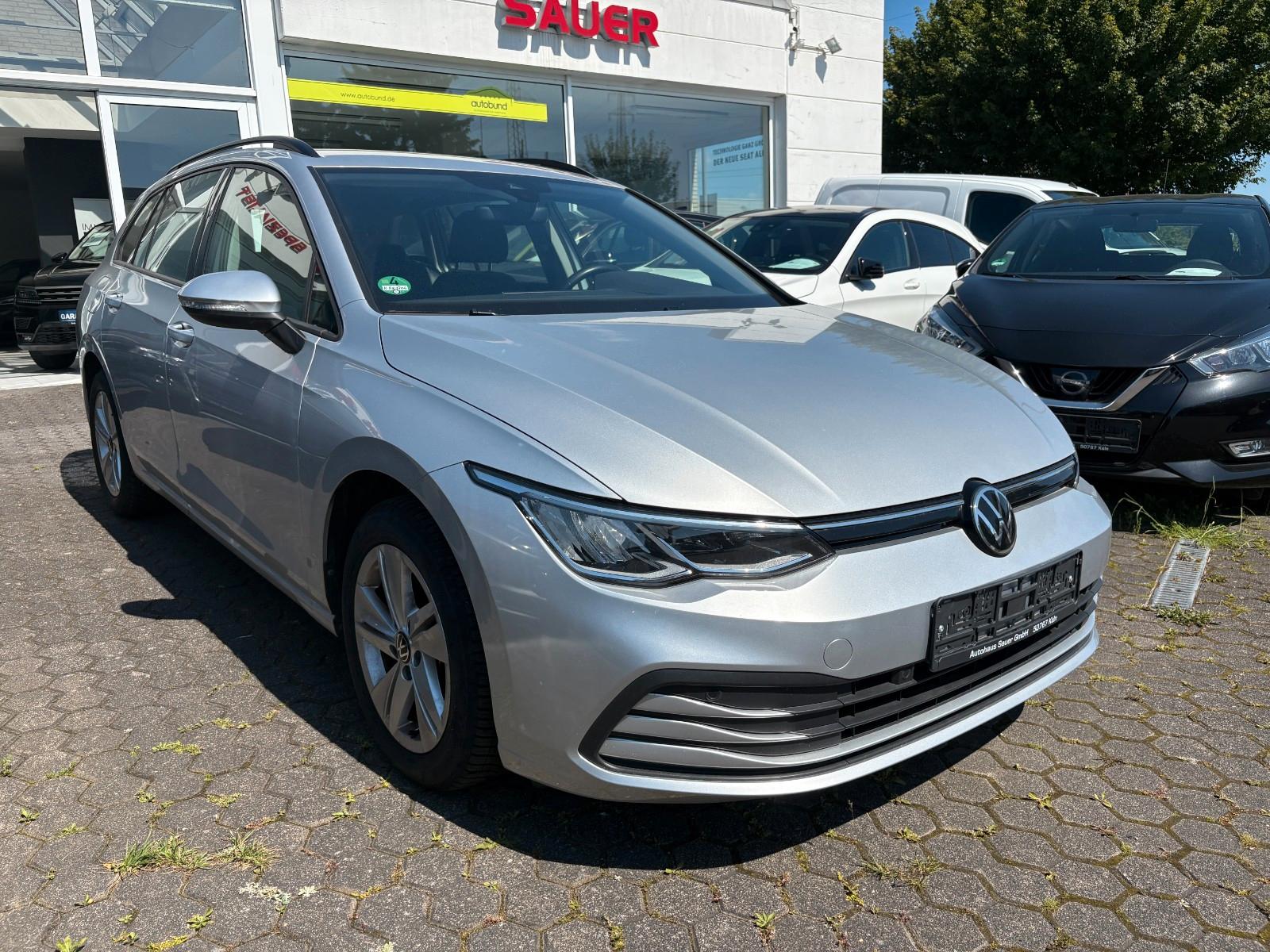 Volkswagen Golf VIII Variant Life eTSI