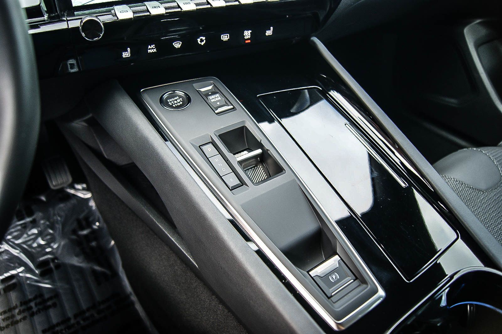 Fahrzeugabbildung Peugeot 508 SW Hybrid 225 Allure ANHÄNGERKUPPLNG LED ACC