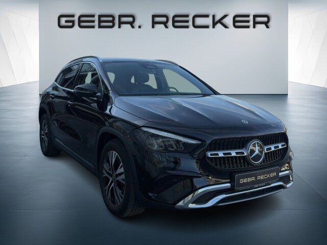 MERCEDES-BENZ GLA 200 Progressive Advanced LED Kamera 18" MBUX