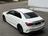 Mercedes-Benz A 200 Limo AMG LED MBUX Ambiente Kamera-360 19" - gebrauchte Mercedes-Benz A 200 aus dem Jahr 2020