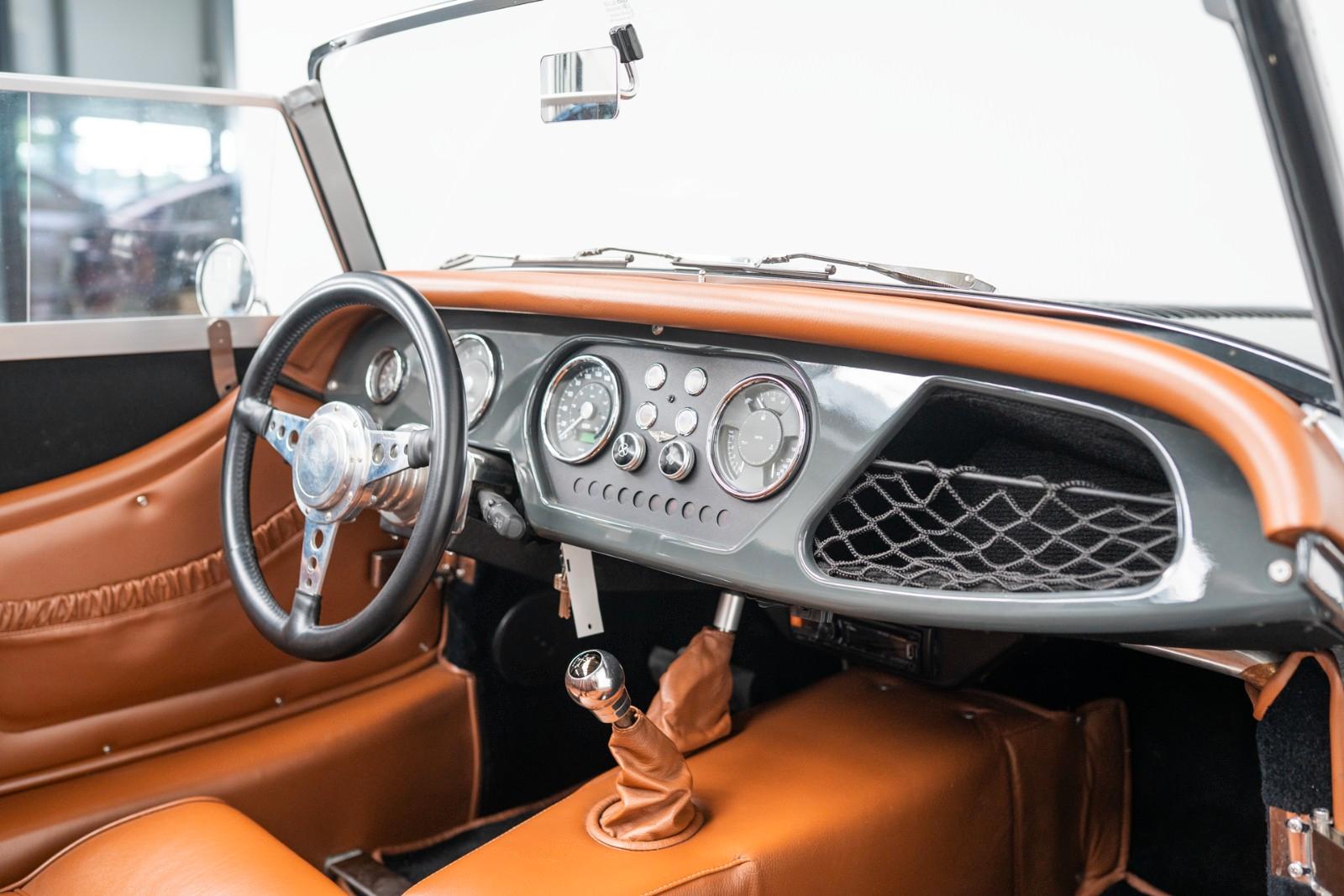 Morgan 4/4 - Service neu - 209€ mtl.