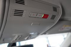 Fahrzeugabbildung Volkswagen Polo VI 1.0 TSI COMFORTLINE NAVI/LED/KAMERA/DAB+