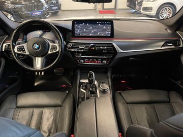 BMW 540d  Touring xDrive M Sport *1.HAND*LED*KAM*AHK