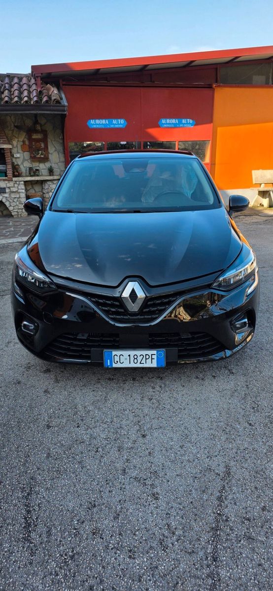 RENAULT Clio