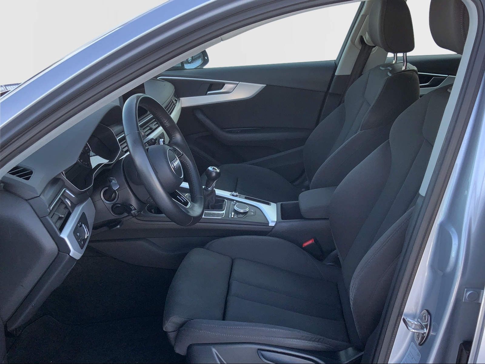 A4 Avant 1.4 TFSI sport AHK,SHZ,XENON.