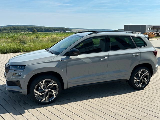 Skoda Karoq 2.0 TSI DSG Sportline+AHK+PANO+CANTON