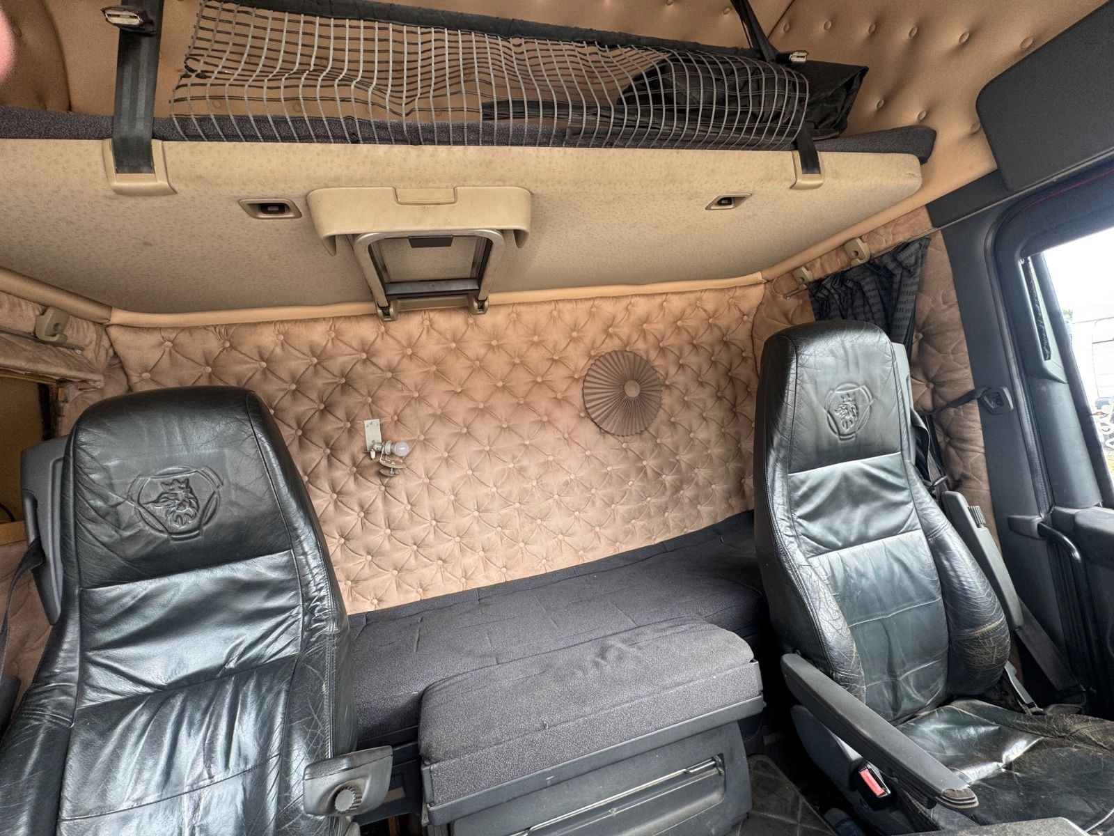 Fahrzeugabbildung Scania R 480 (inlk. Anhänger Krone, siehe Beschreibung)
