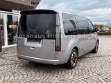Hyundai Staria 2.2 CRDi Signature Automatik 4WD - Hyundai mit Diesel-Antrieb: Automatik