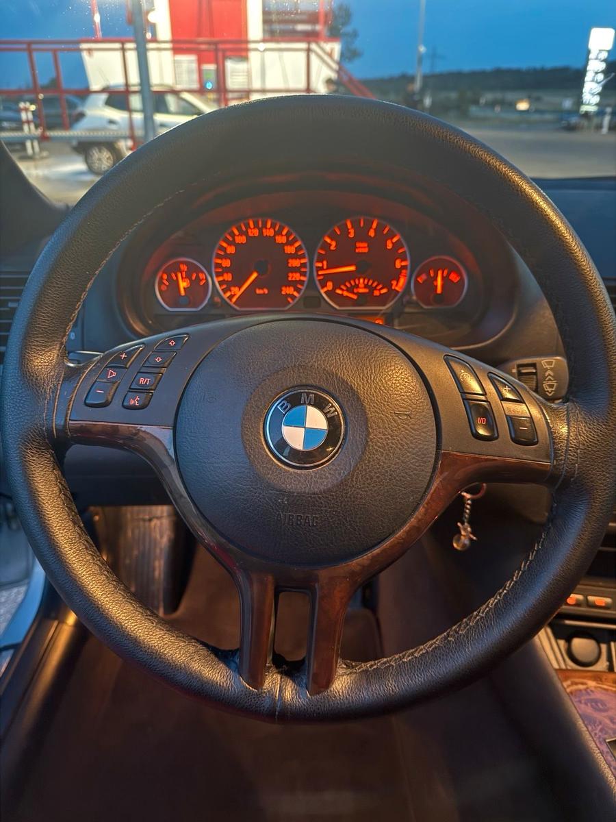 BMW 320 2004 — photo 6