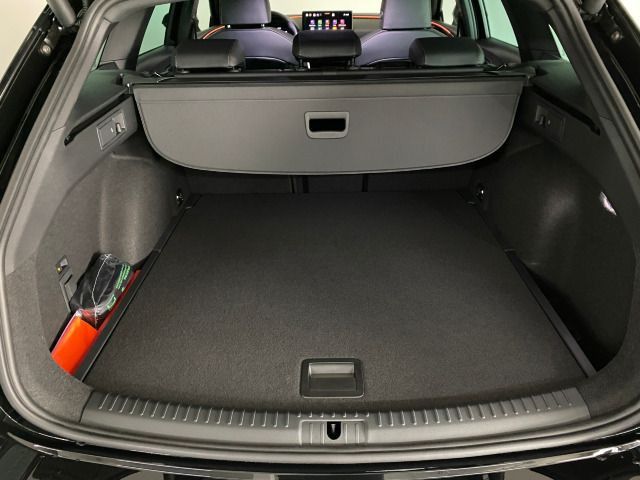 CUPRA Leon Sportstourer 1.5 eTSI DSG AHK