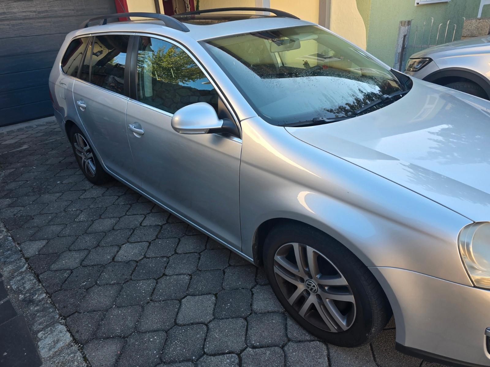 Volkswagen Golf 2008 — interior