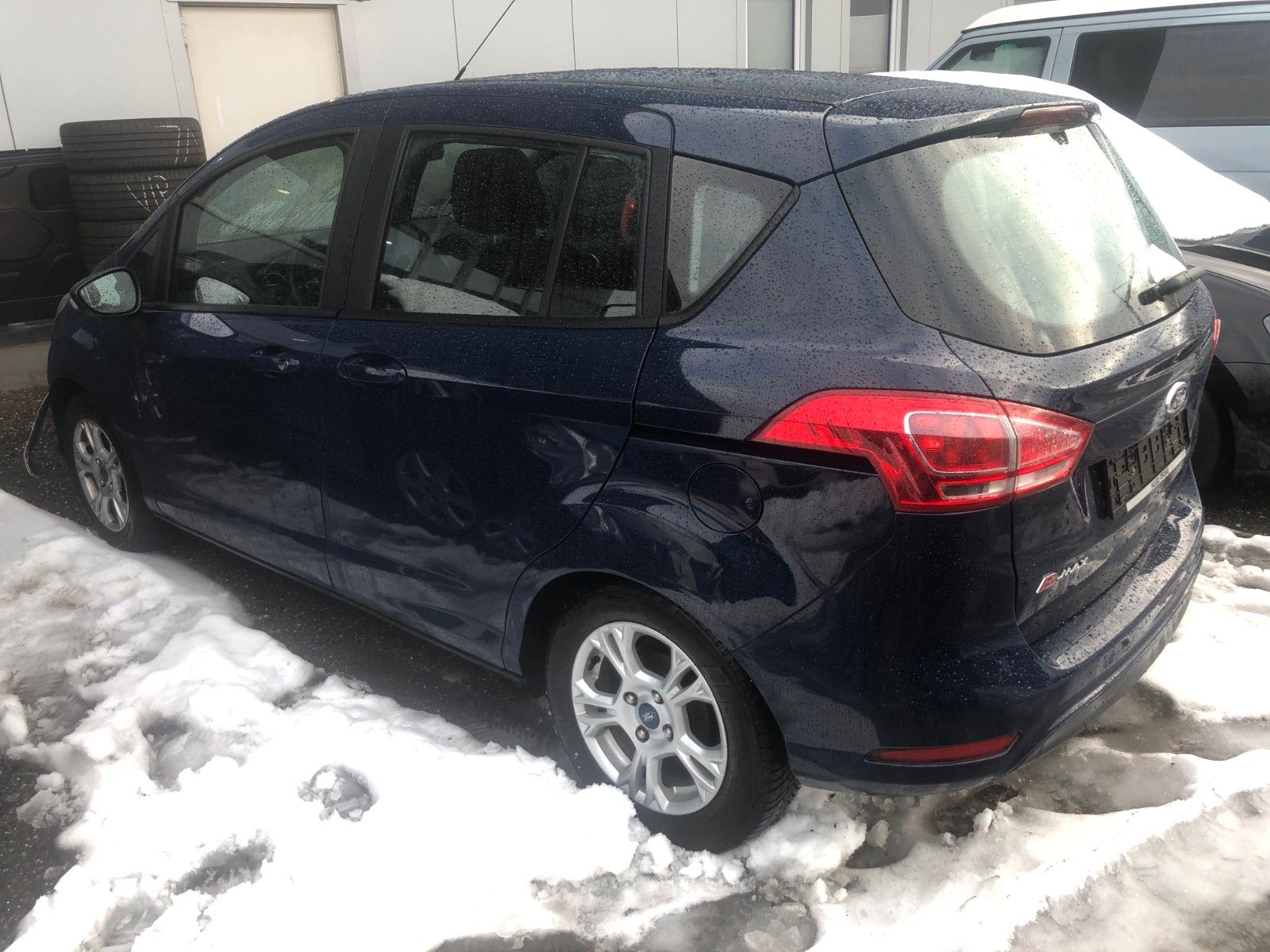 Fahrzeugabbildung Ford B-Max B-MAX Sync Edition Unfall