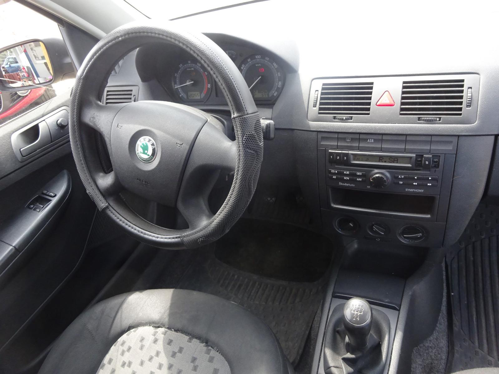 Skoda Fabia 2006 — photo 12