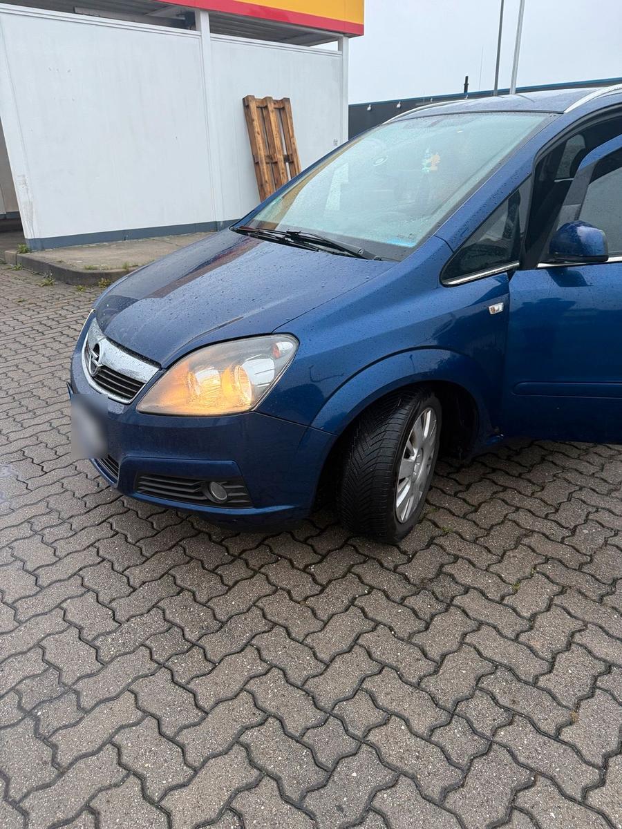 Opel Zafira 2007 — photo 15