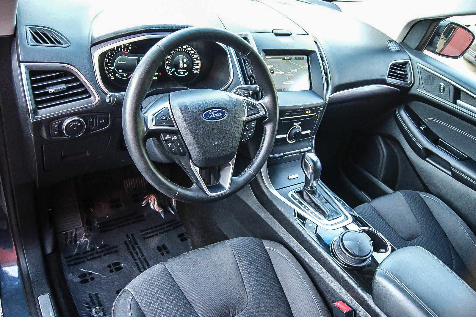 Fahrzeugabbildung Ford Edge 2.0TDCi Bi-Turbo 4x4 LED KAMERA ACC 1.HAND
