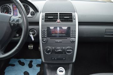 Mercedes-Benz A 150  Avantgarde AHKLamelleSHPDCAlu 17