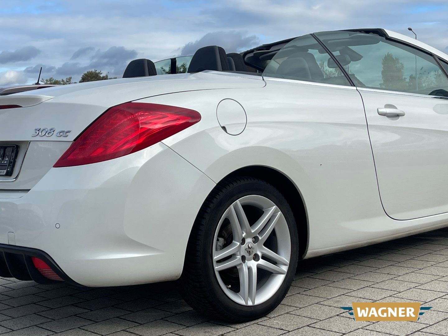 Fahrzeugabbildung Peugeot 308 CC Cabrio-Coupe Premium Klimaautomatik