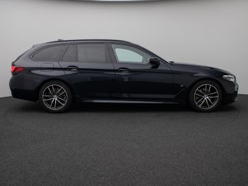 Fahrzeugabbildung BMW 520d M Sport Kamera DAB HiFi M Sportfahrwerk LED