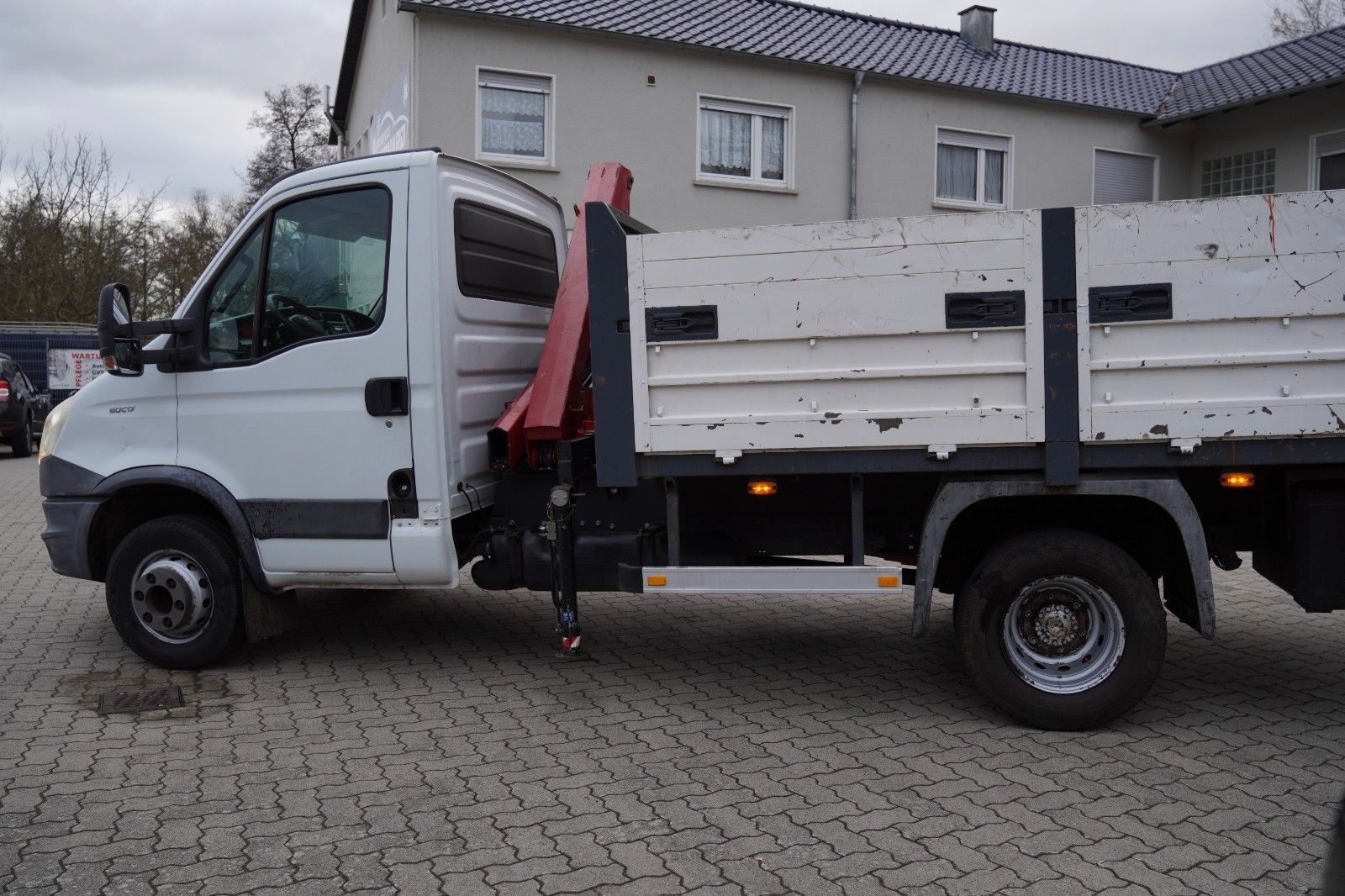 Fahrzeugabbildung Iveco *Kran*Daily 3.0L*HMF*HU/AU*