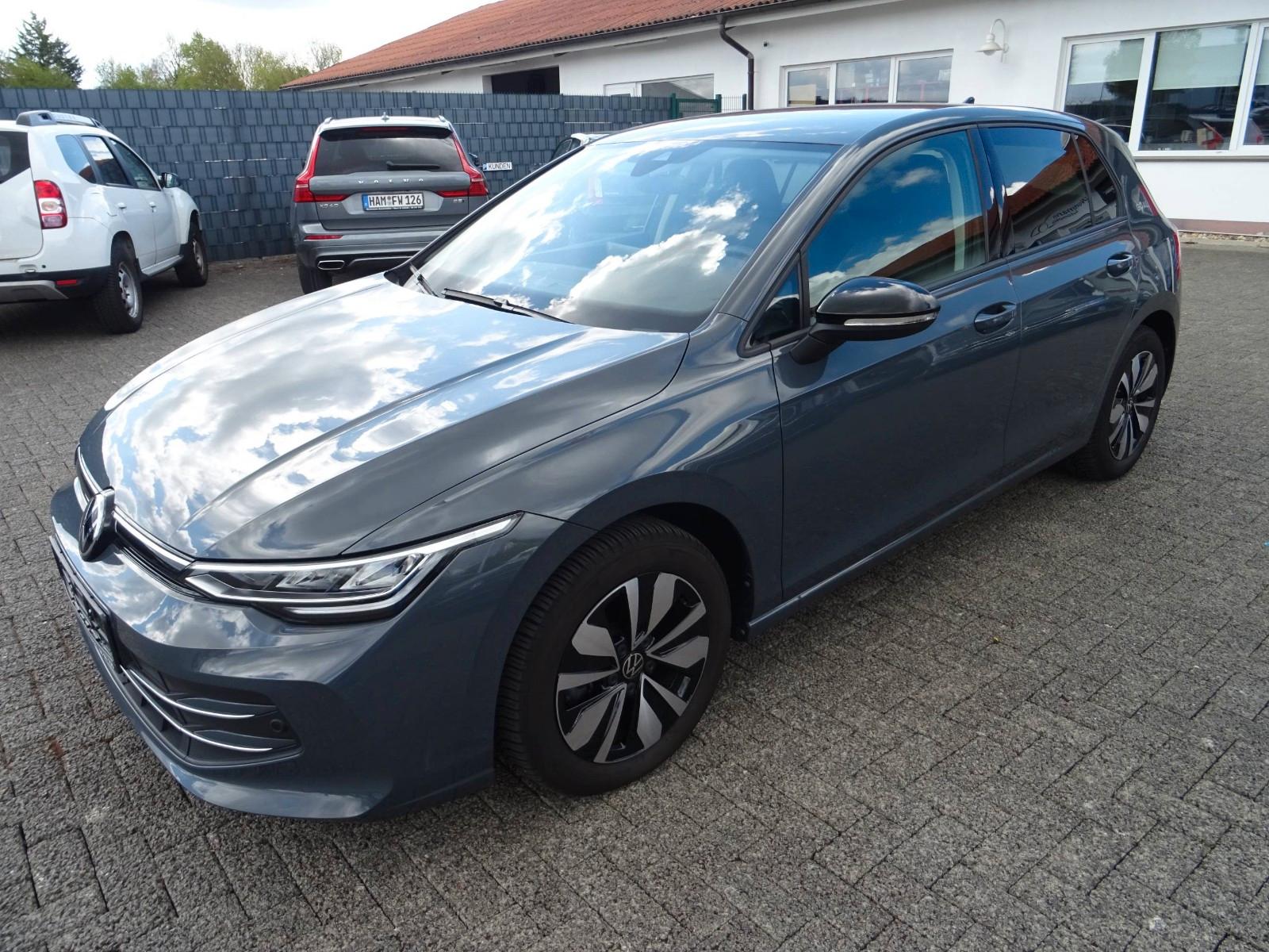 Volkswagen Golf VIII Lim. Goal 1.5 eTSI LED Navi PDC Temp.