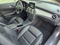MERCEDES-BENZ GLA 200 1,6 Benzin Navi Automatik 80Tkm TÜV01/28
