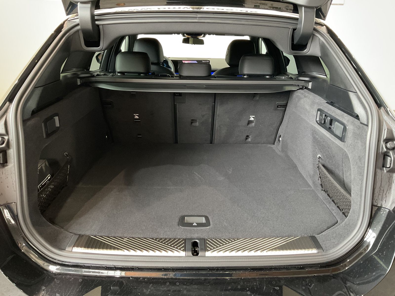 Fahrzeugabbildung BMW 540d xDrive Komfortzugang, aktive Sitzbelüftung