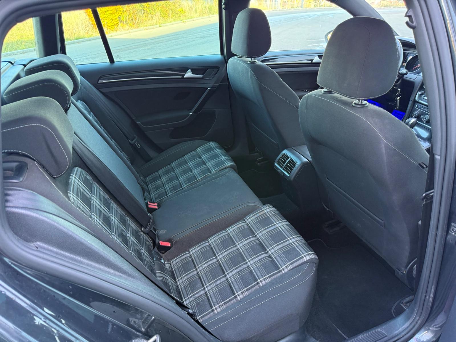 Volkswagen Golf 2015 — photo 14