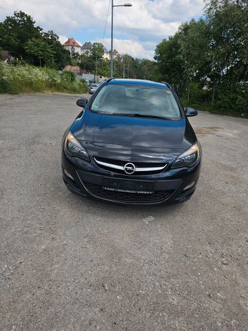 Opel Astra J Sports Tourer Edition