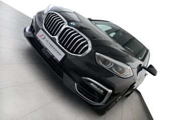 BMW 120i DKG Luxury Line M-Lenkrad PANO HUD AHK 17"