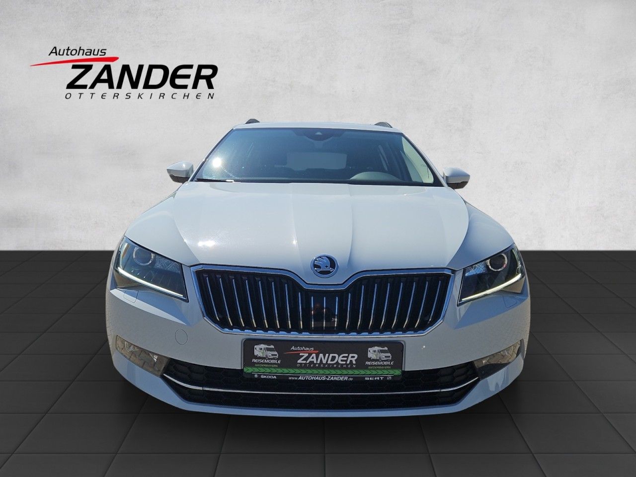 Fahrzeugabbildung SKODA Superb Combi Ambition 4x4,DSG,AHK,el.Heckklappe
