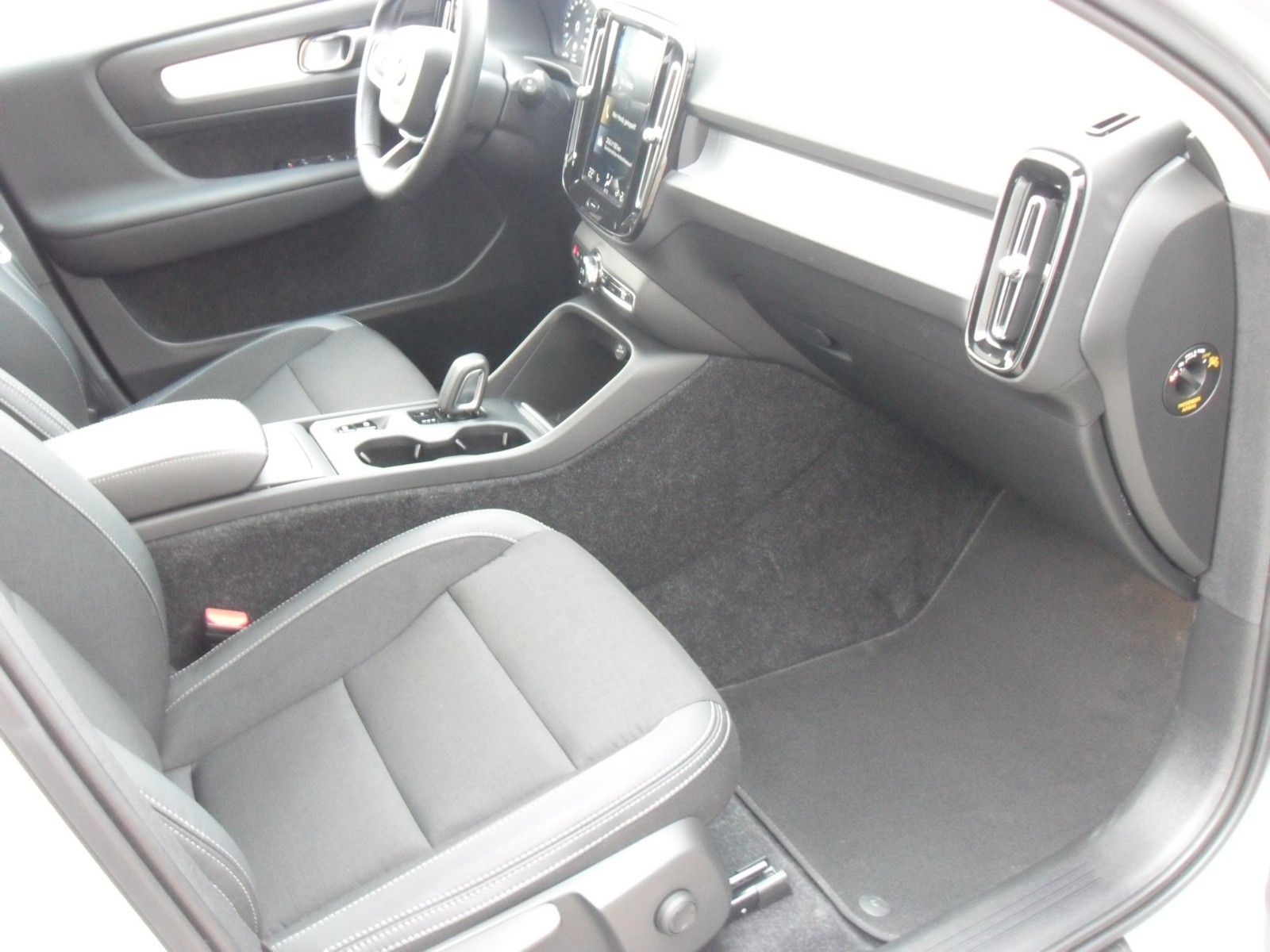 Fahrzeugabbildung Volvo XC 40 T5 Ultimate Bright Plug-In Hybrid