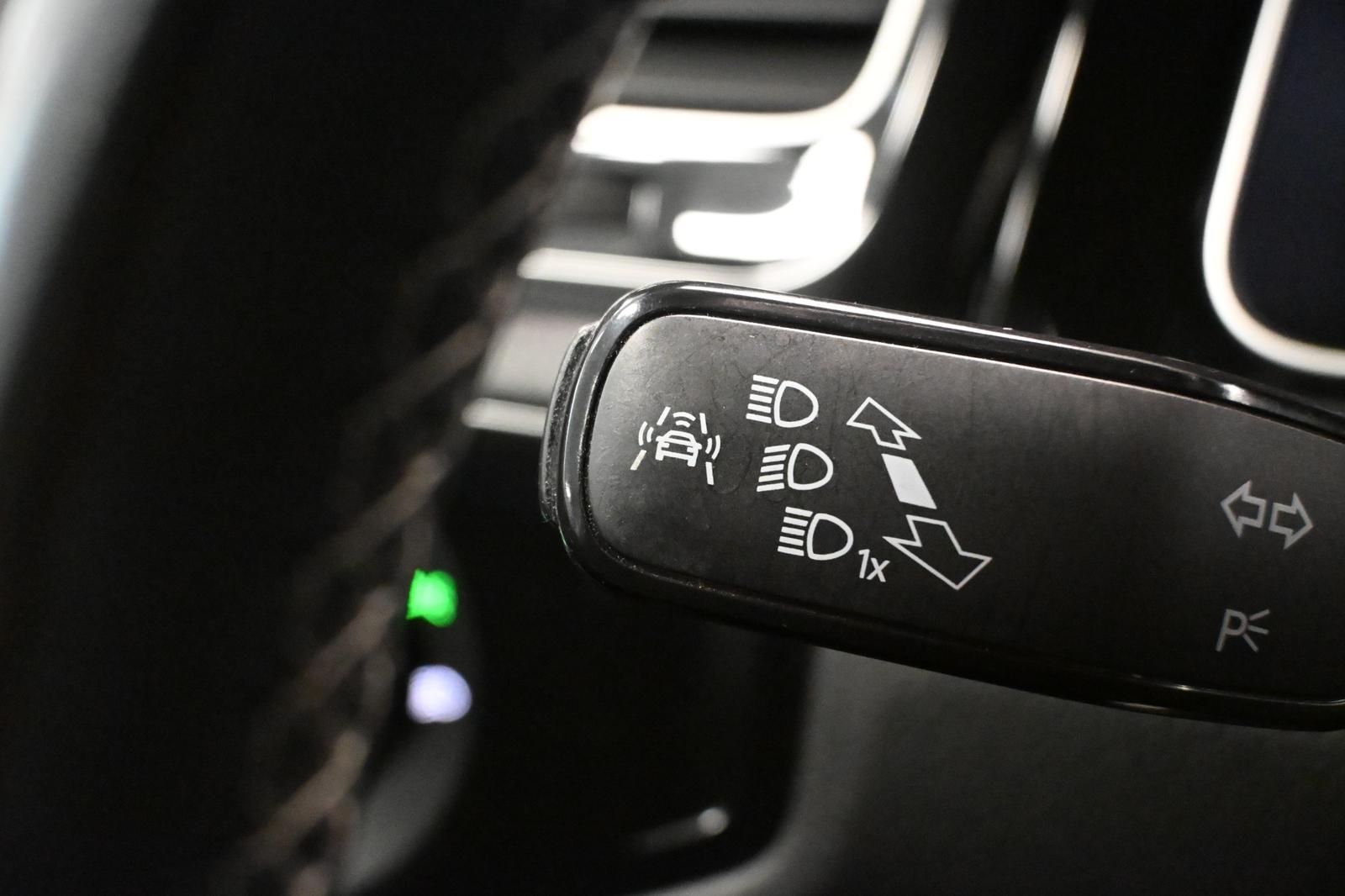 Volkswagen Golf 7 R 4M *MATRIX*DYNAUDIO*DCC*VIRTUAL*ACC*SHZ