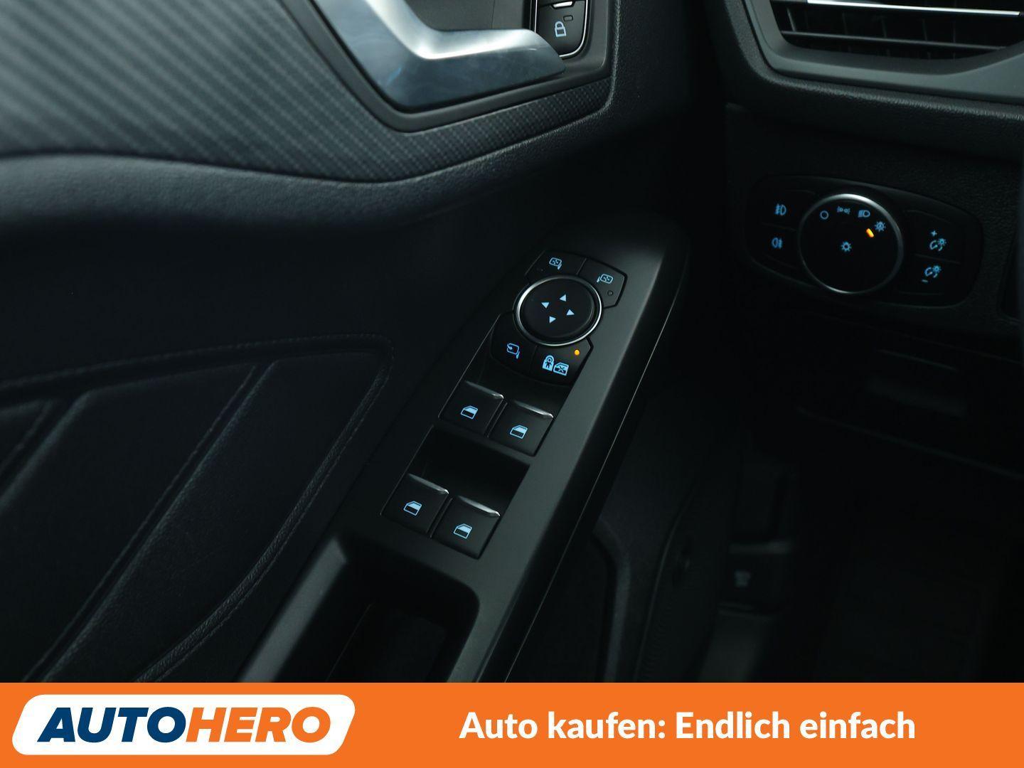 Ford Focus 1.5 EcoBoost ST-Line Aut.*NAVI*LED*ACC*CAM