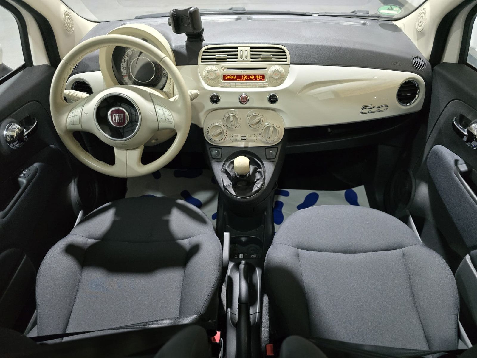 Fahrzeugabbildung Fiat 500 Lounge/Klima/Panorama/EURO6/TÜV-NEU/Garantie