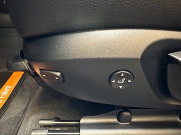MYAUTOCENTER – Gebraucht- und Jahreswagen mit Werkstattservice in Pfaffenhofen BMW X3 xDrive 20 d *M Paket*BiXenon*Leder*TOP*