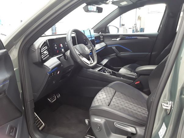 Tiguan 2.0 TDI 4M DSG R-LINE BLACKSTYLE AHK+KAM+