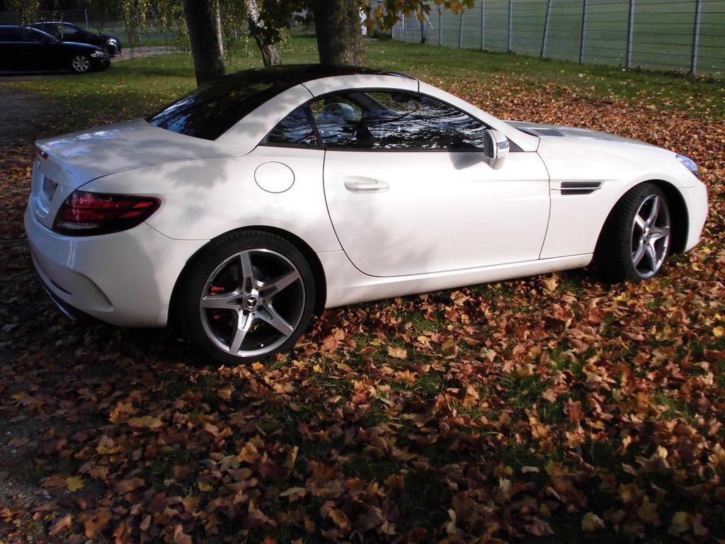 Mercedes-Benz SLC 300