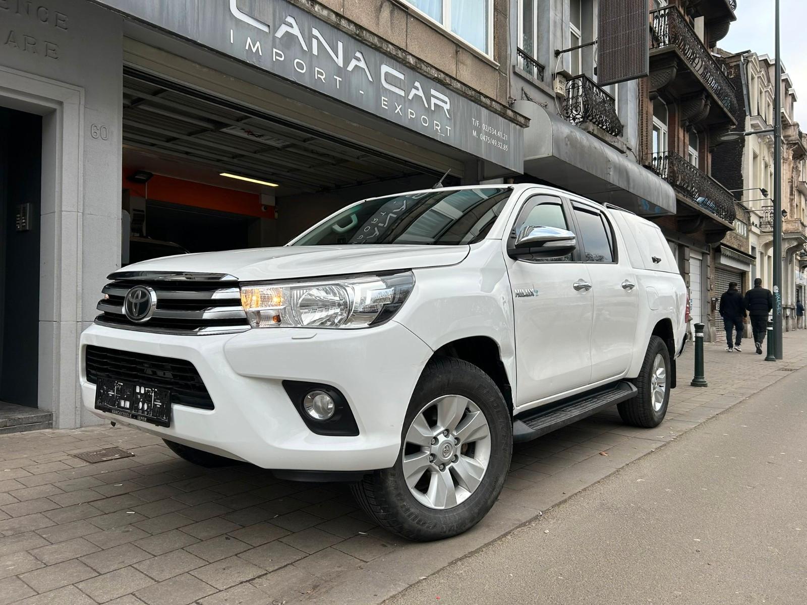 Toyota Hilux Invincible