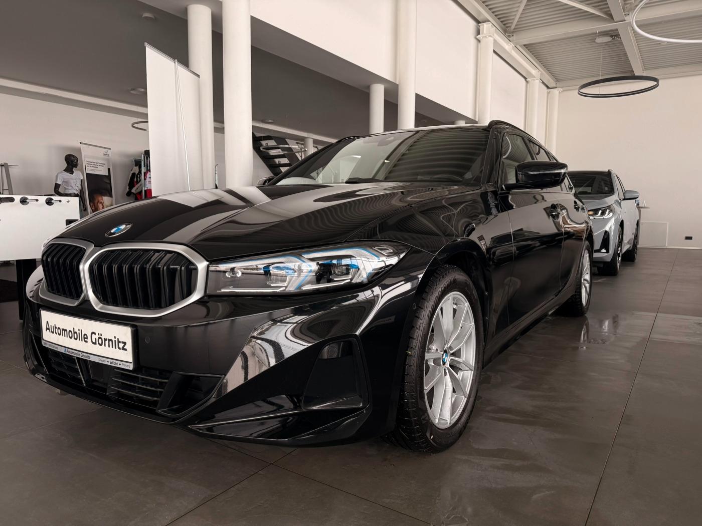 BMW 318 d A TOUR/ACC/LED/SPORTSITZ/HEAD-UP/AHK/RFK/