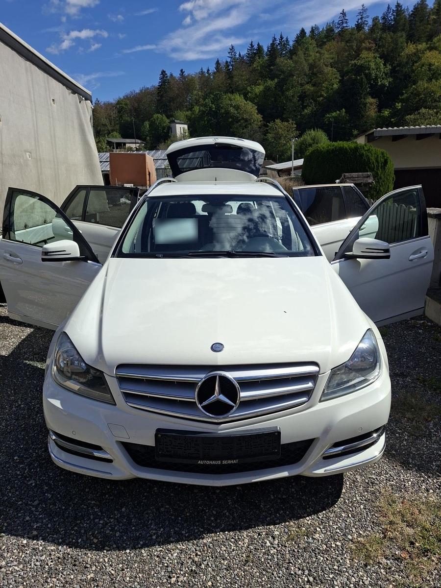 Mercedes-Benz C180, 2012