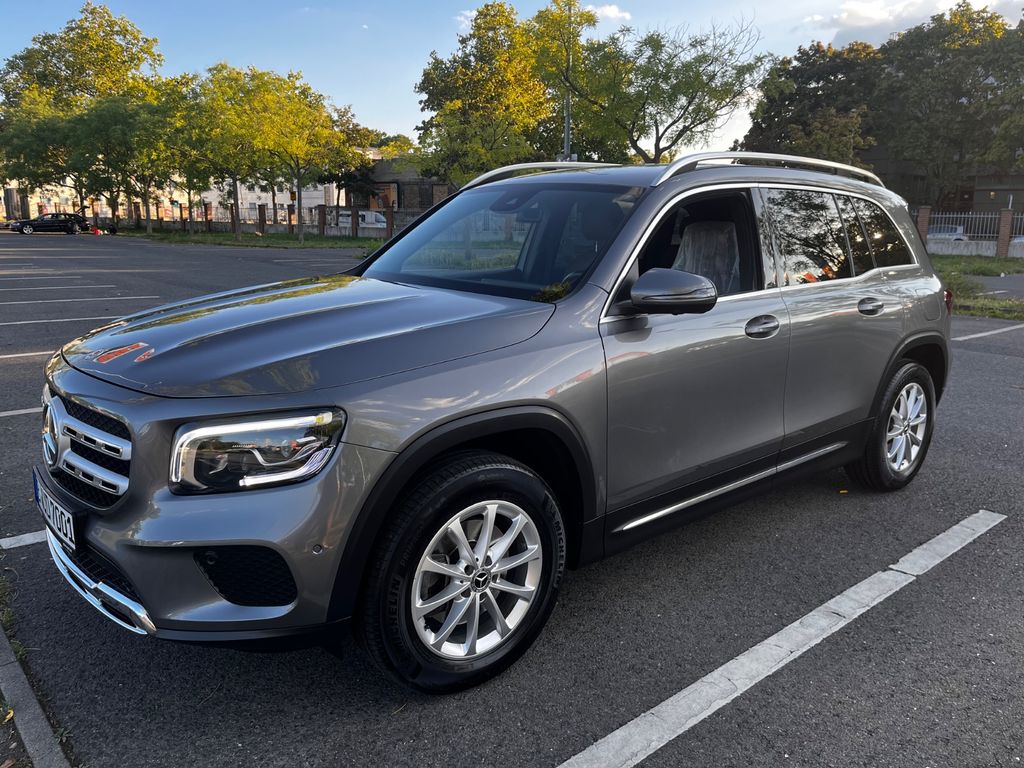Image of Mercedes-Benz GLB 200