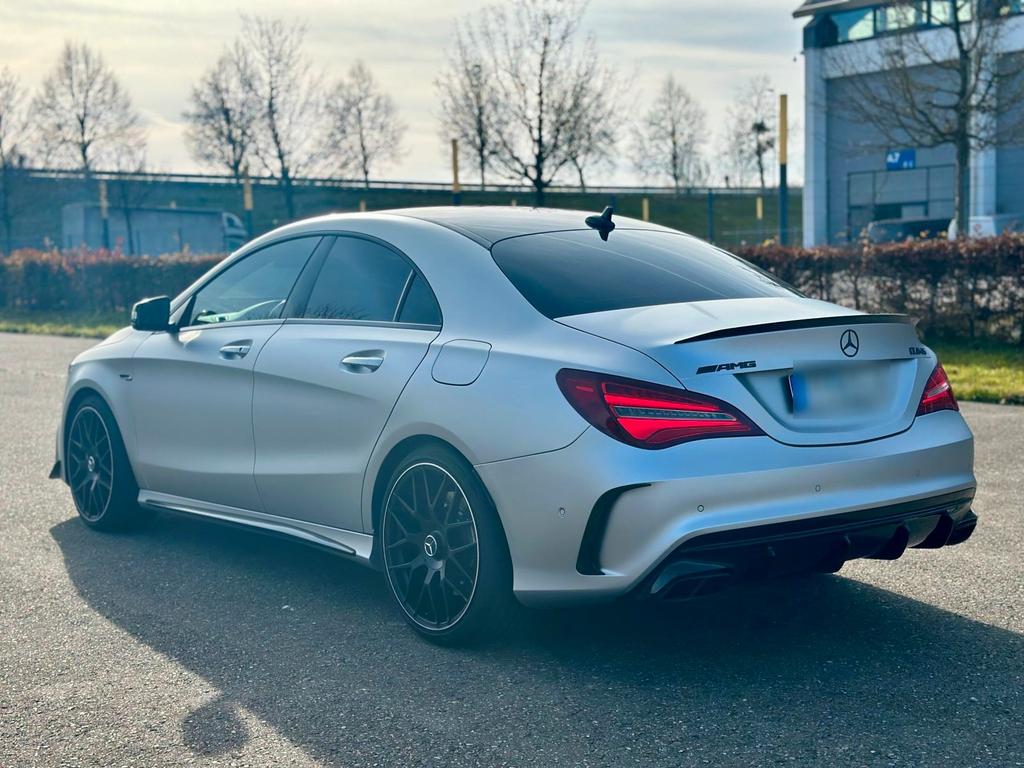 Mercedes-Benz CLA 45 AMG