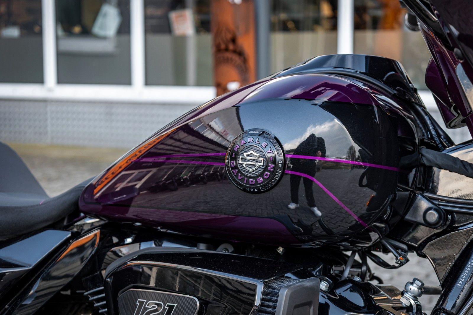 Fahrzeugabbildung Harley-Davidson CVO Street Glide FLHXSE 121 cui - Jekill & Hyde