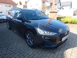 Ford Focus Turnier ST-Line X Autom AHK iACC HuD