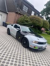 Ford Mustang V6 Frischen neuen TÜV - Ford Mustang aus 2012: Coupe