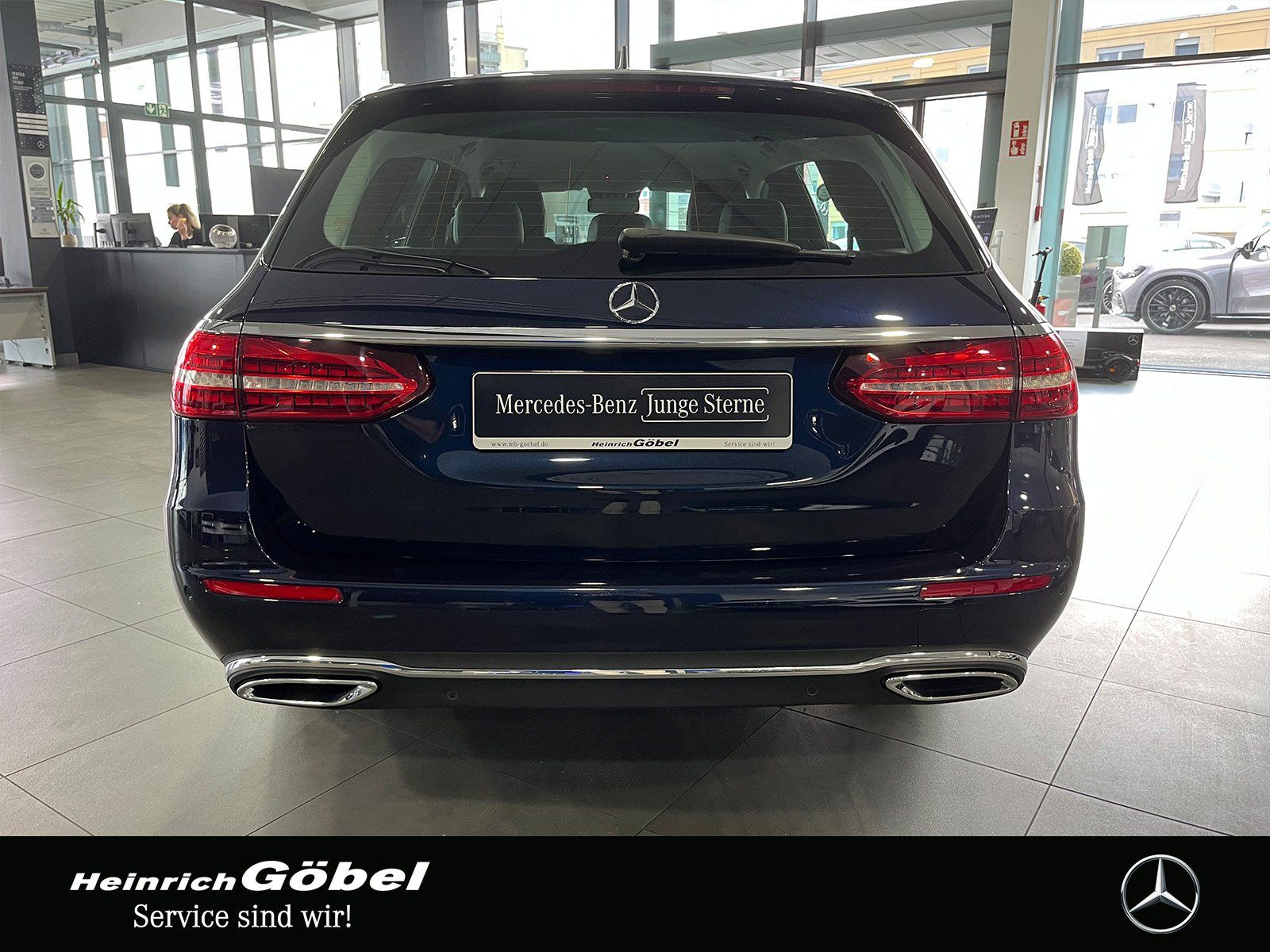 Fahrzeugabbildung Mercedes-Benz E 220 d T AVANTGARDE+STANDHZ.+LED+KAMERA+SPUR-P.