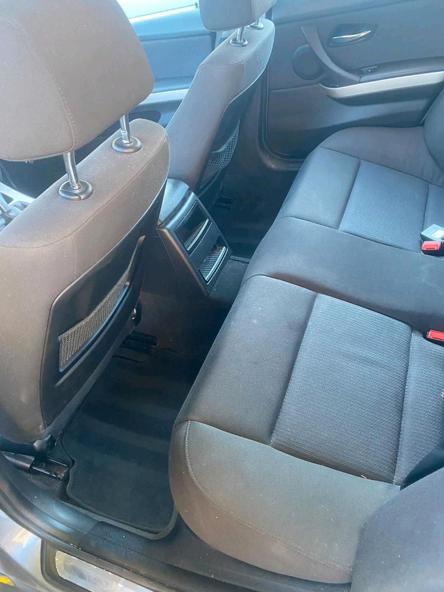 BMW 316 2010 — photo 10