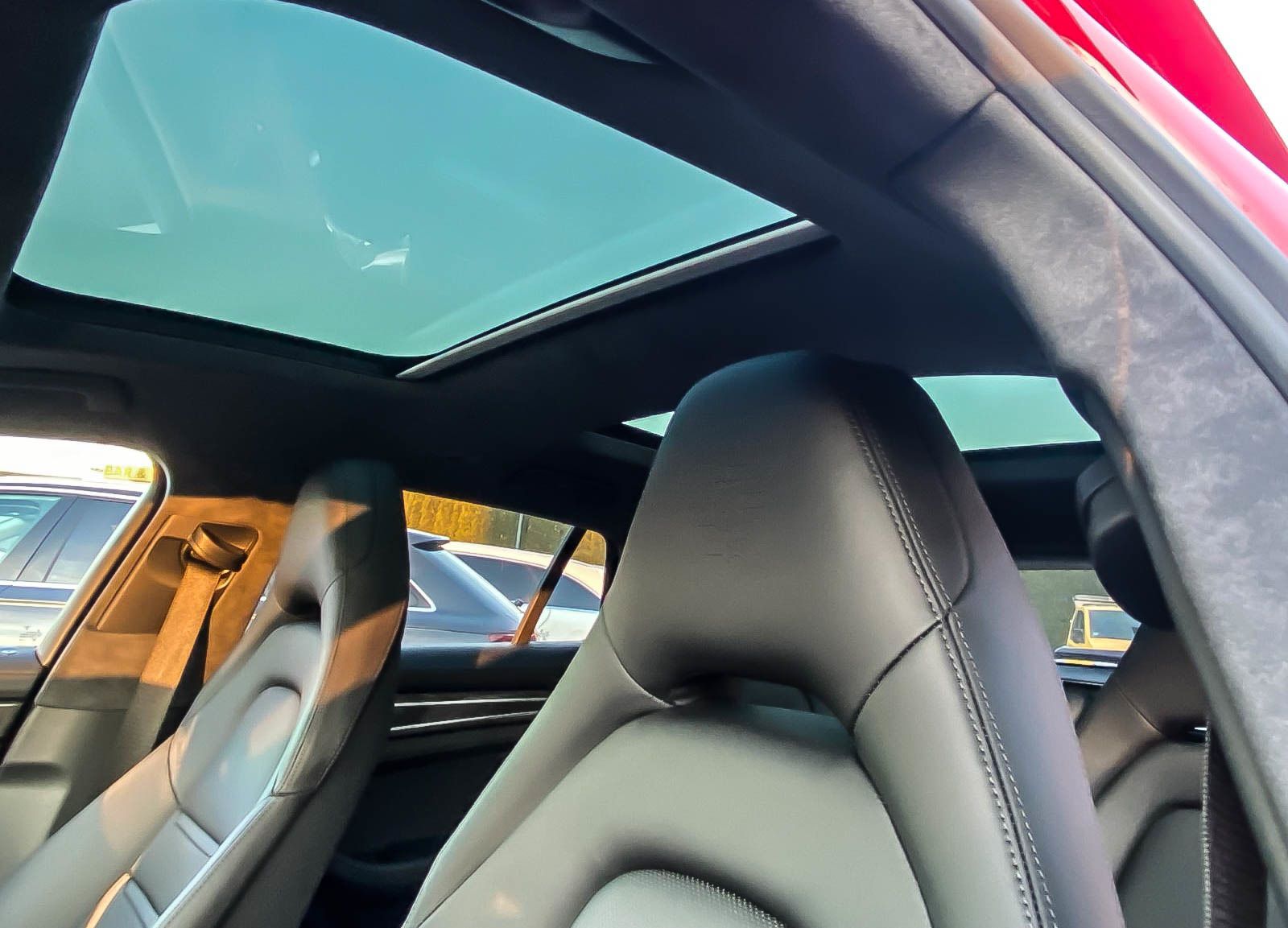 Fahrzeugabbildung Porsche Panamera SportTurismo GTS 4.0 NIGHT VISION ANHZV