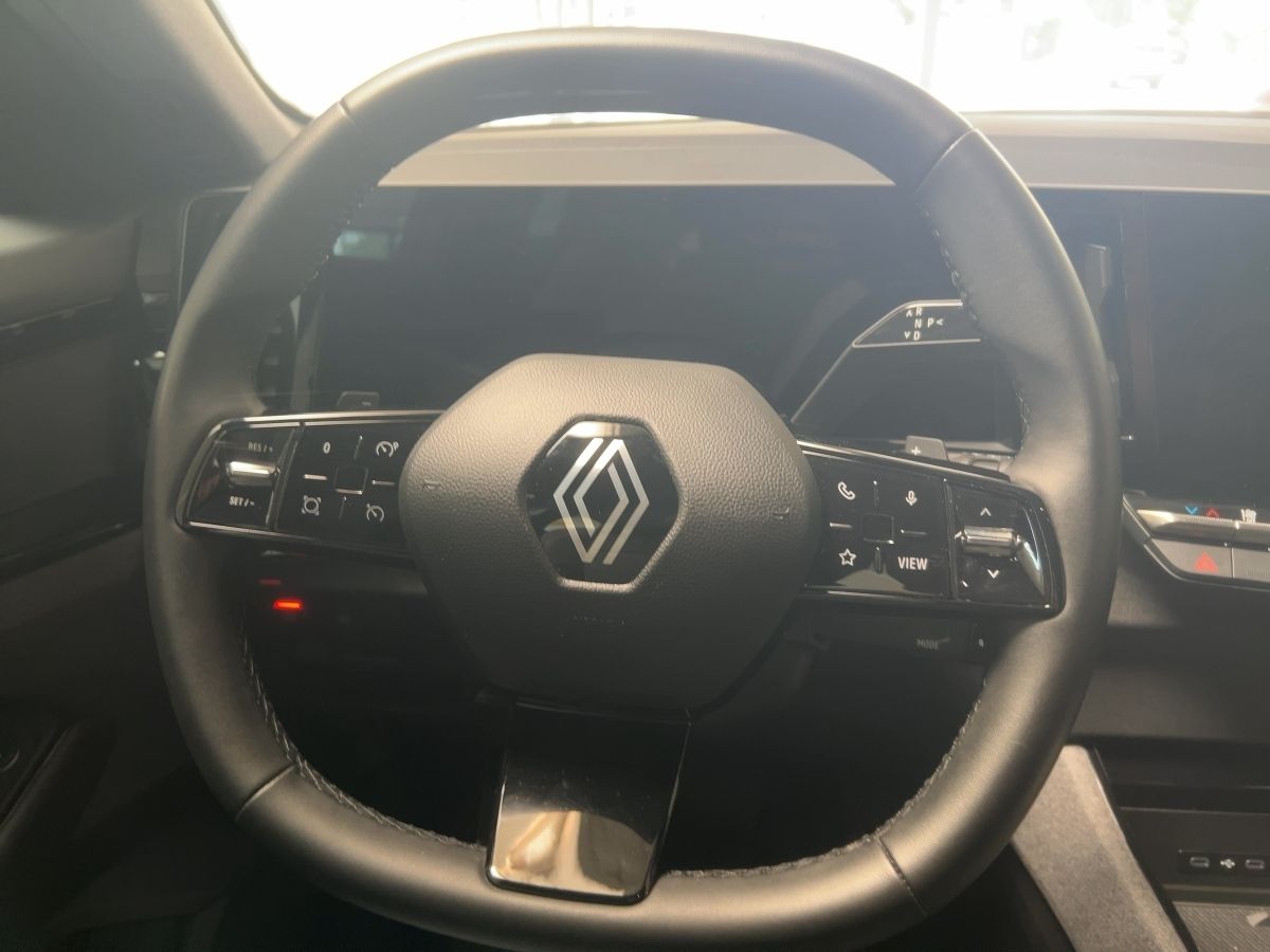 Fahrzeugabbildung Renault Austral Evolution 160 Auto. LM18" SHZ GJR